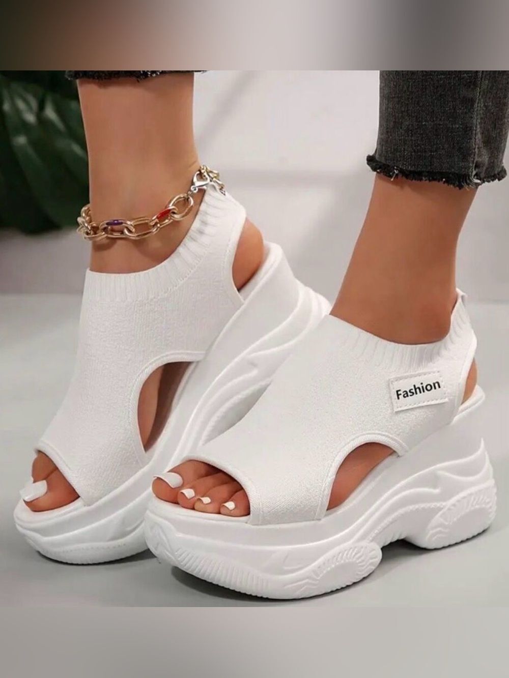 NWT Great Comfy 8 White Elastic Open Toe High Platform Wedge Slingback Sandals
